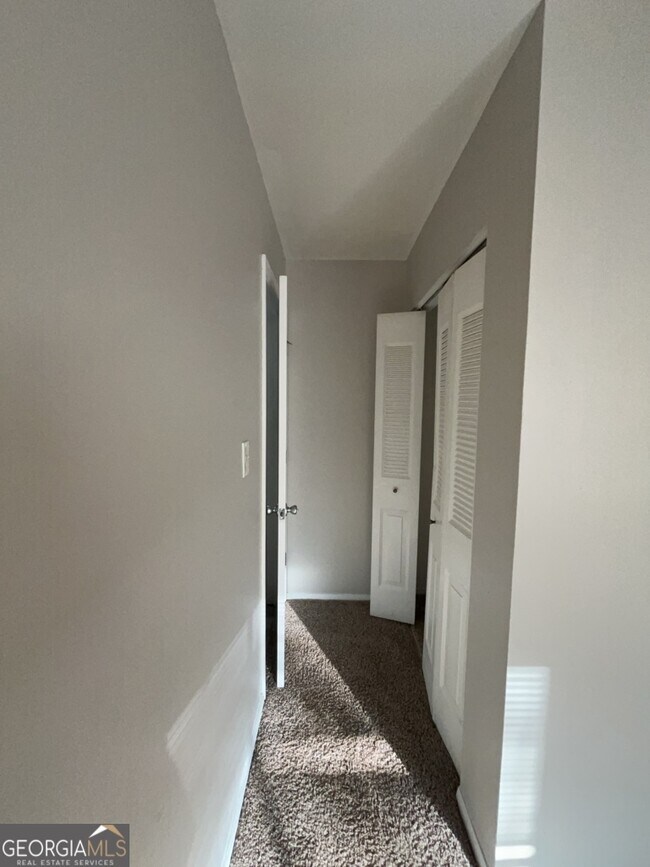 Building Photo - 6349 Holcomb Way