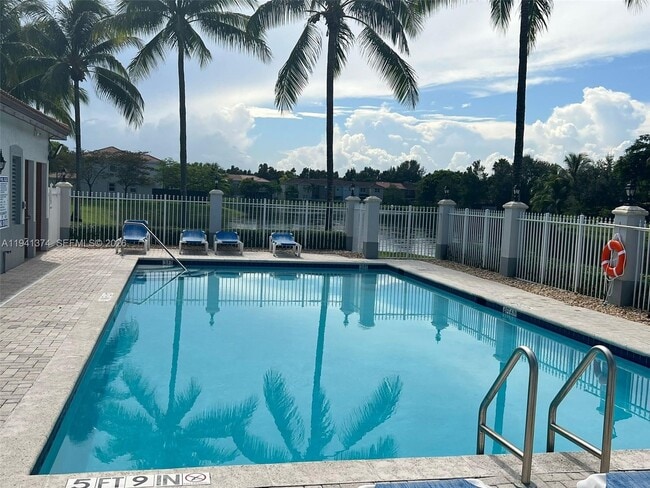 Building Photo - 16462 SW 48th Terrace