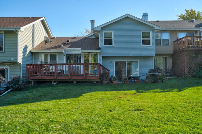 Building Photo - 132 Regency Dr