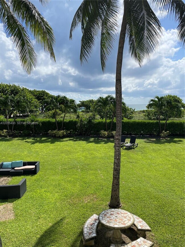 Building Photo - 9195 Collins Ave