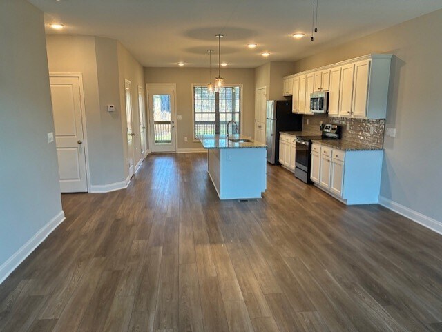 Building Photo - 2824 Yorkshire Moors Wy