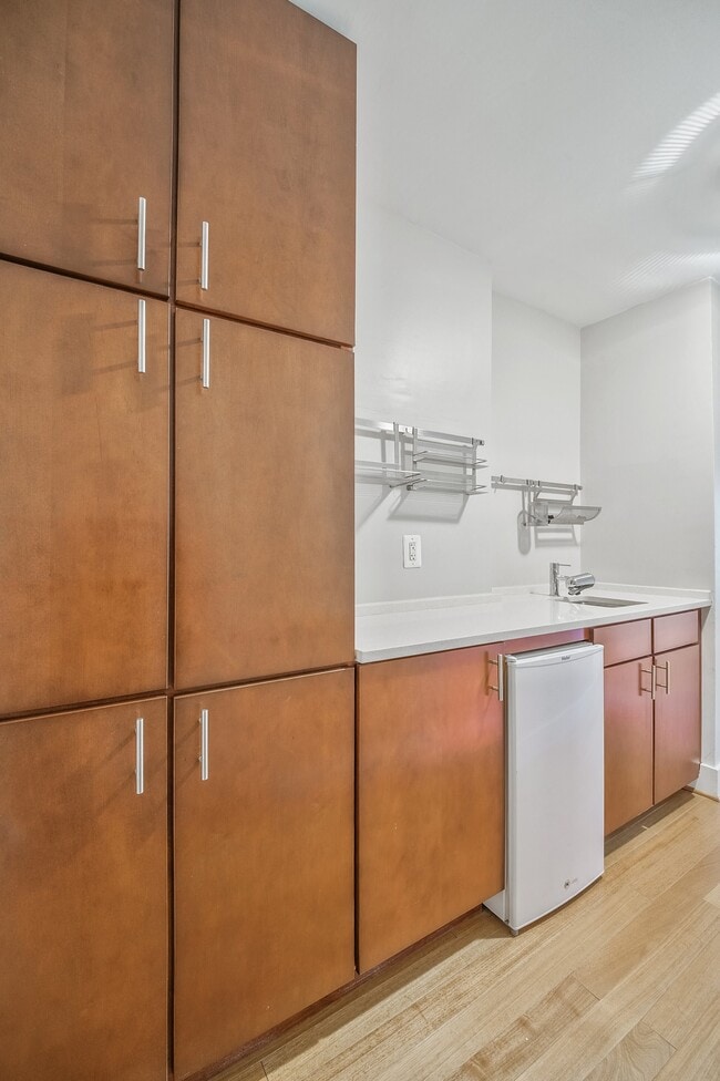 Building Photo - 1339 Riggs St NW