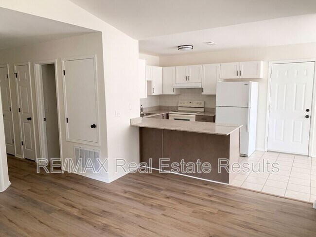 Building Photo - 1607 Timberline Dr