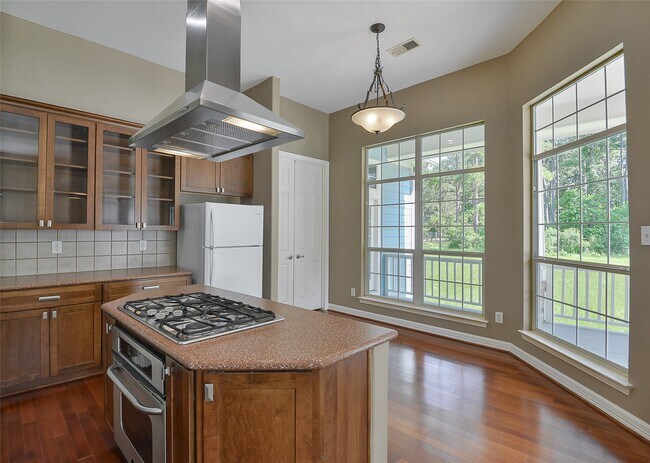 Building Photo - 3960 Farm to Market 1960 Rd E