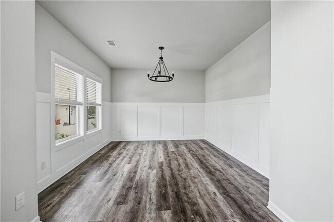 Building Photo - 290 Fox Crk Dr