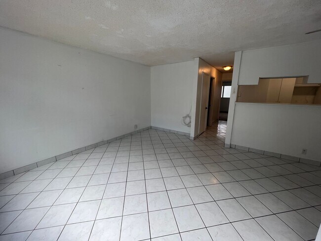 Building Photo - 2 Bed, 1 Bath at Windward Acres