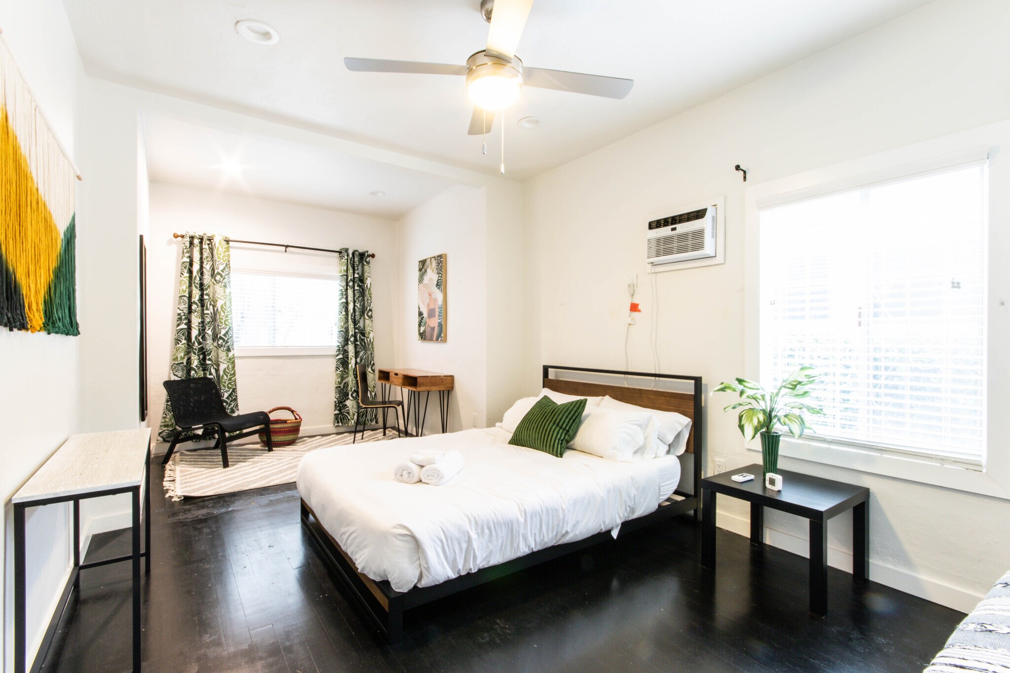 Building Photo - 1806 Washington Way