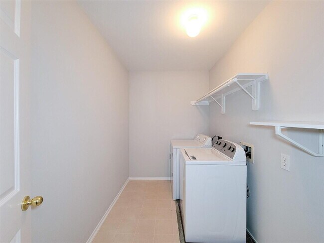 Building Photo - 6 Bedroom Home for Rent in Katy TX 77449 | Westfield | 3.5 Baths | 2-Car Garage