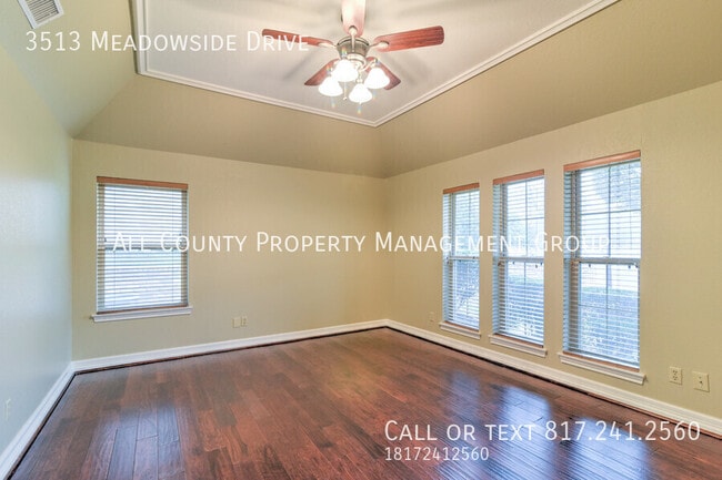 Building Photo - 3513 Meadowside Dr