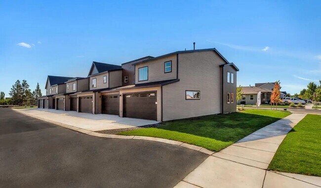 Building Photo - Beautiful Home in Highly Desired NW Redmond Neighborhood