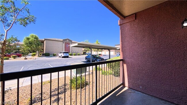 Building Photo - 8000 W Badura Ave