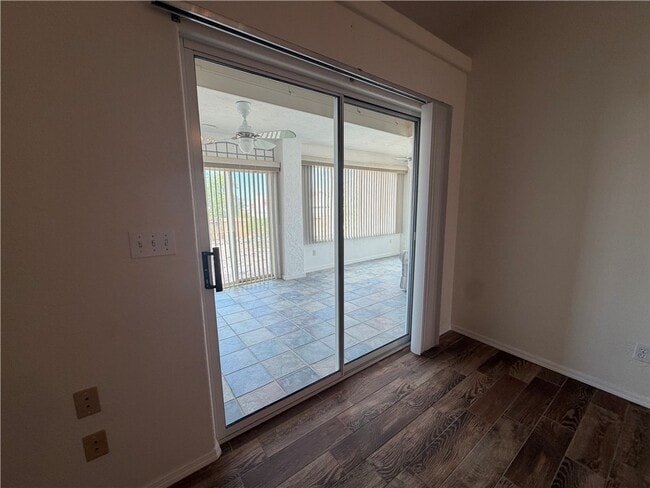 Building Photo - 6529 Lantana Dr