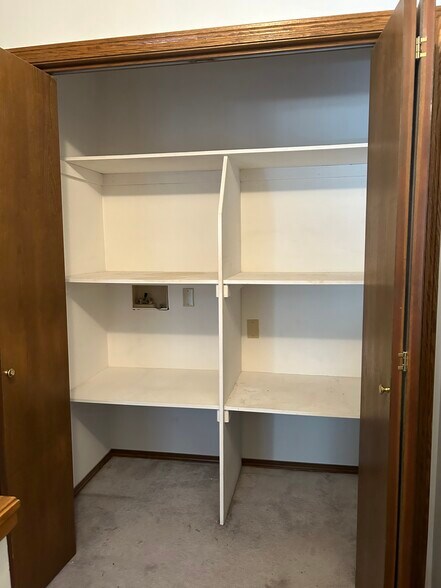 Building Photo - 409 S Madison St