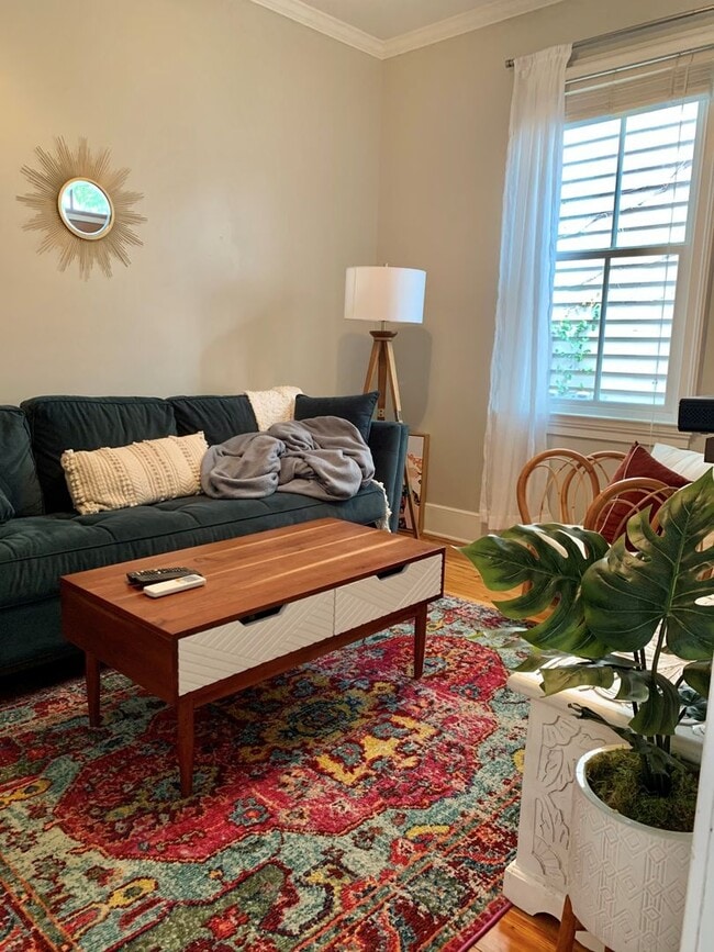 Building Photo - 109C