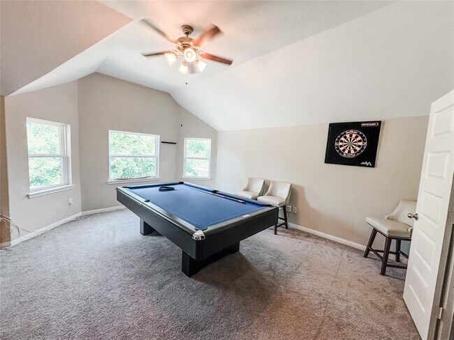 Building Photo - 4054 Northern Spruce Dr