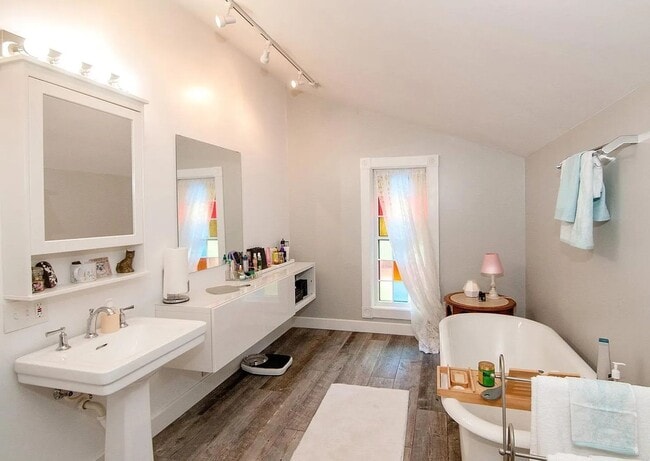 Building Photo - Gorgeous 19th Century Victorian showpiece