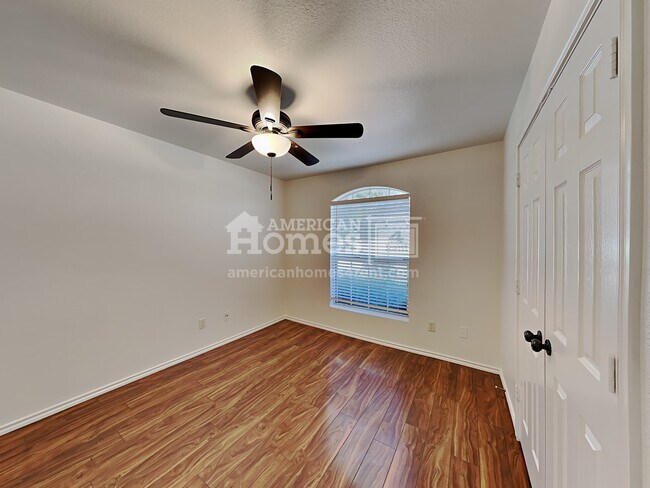 Building Photo - 6928 Denver City Drive