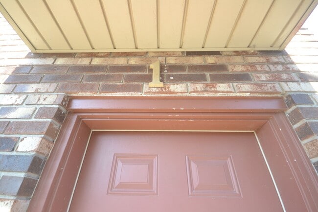 Building Photo - Northwood Hills 8 plex
