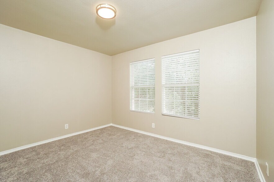 Building Photo - 12642 Sunny Wonder