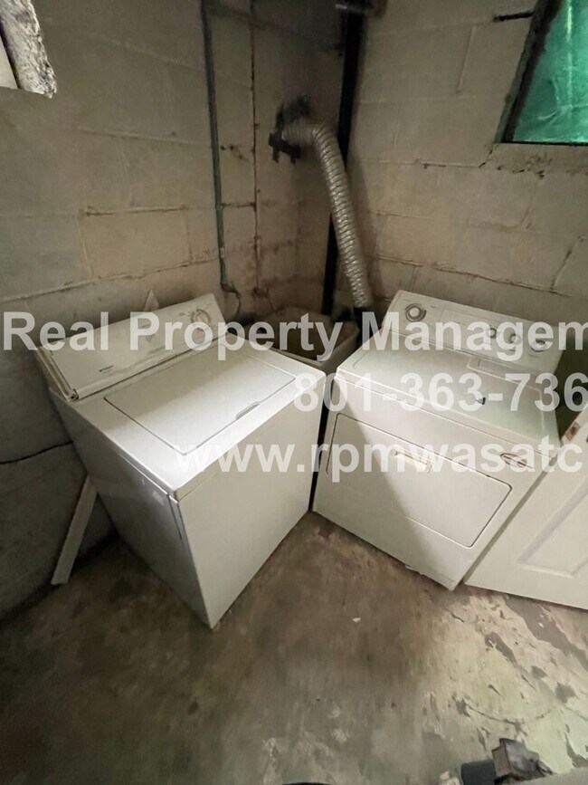 Building Photo - Come See this 2 bedroom 1 bath basement apartment in Salt Lake City With $500 Off First Month Rent1!