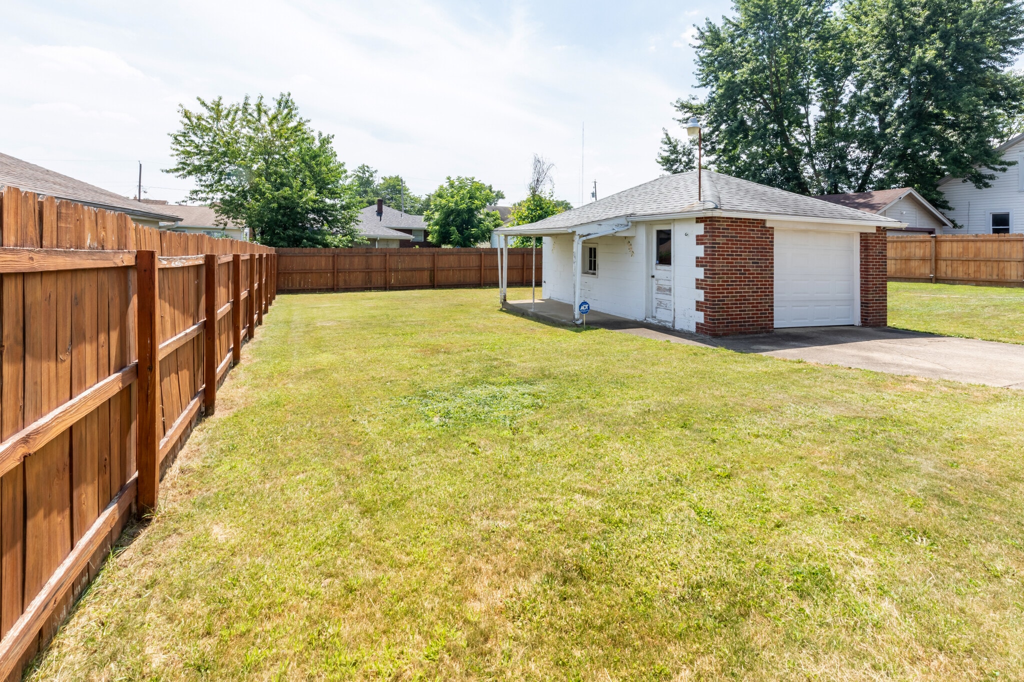 Use of Detached garage space not inluded in rental as - 1317 E Boston Ave