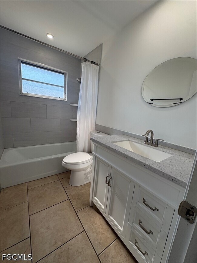 Building Photo - 311 SW 48th Terrace