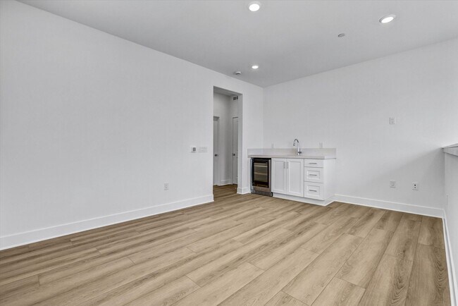 Building Photo - New-built Home in Great Park