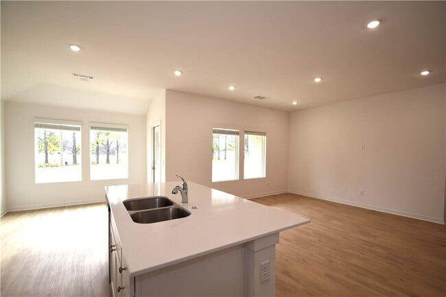 Building Photo - 379 Florida Ave