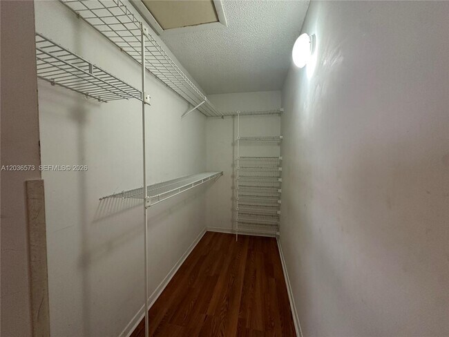 Building Photo - 8999 SW 123rd Ct