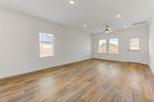 Building Photo - 9043 Rose Water Trl