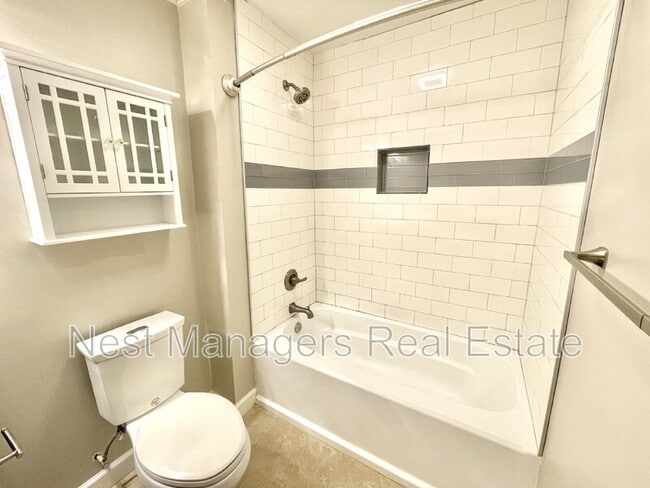 Building Photo - 1430 Pine Valley Loop