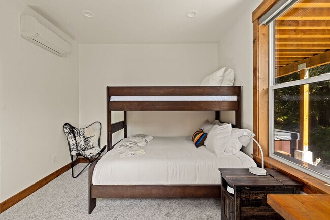 Building Photo - 89192 US-26