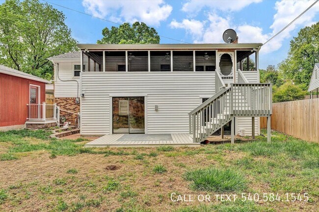 Building Photo - 3166 Galloway Dr