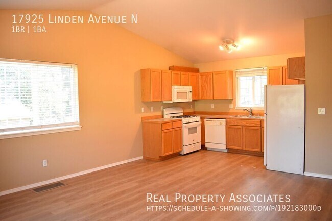 Building Photo - 17925 Linden Ave N