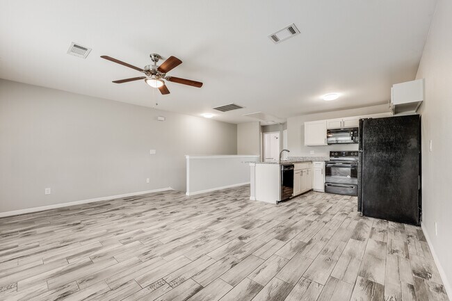 Building Photo - 21422 Santa Carlo Ave