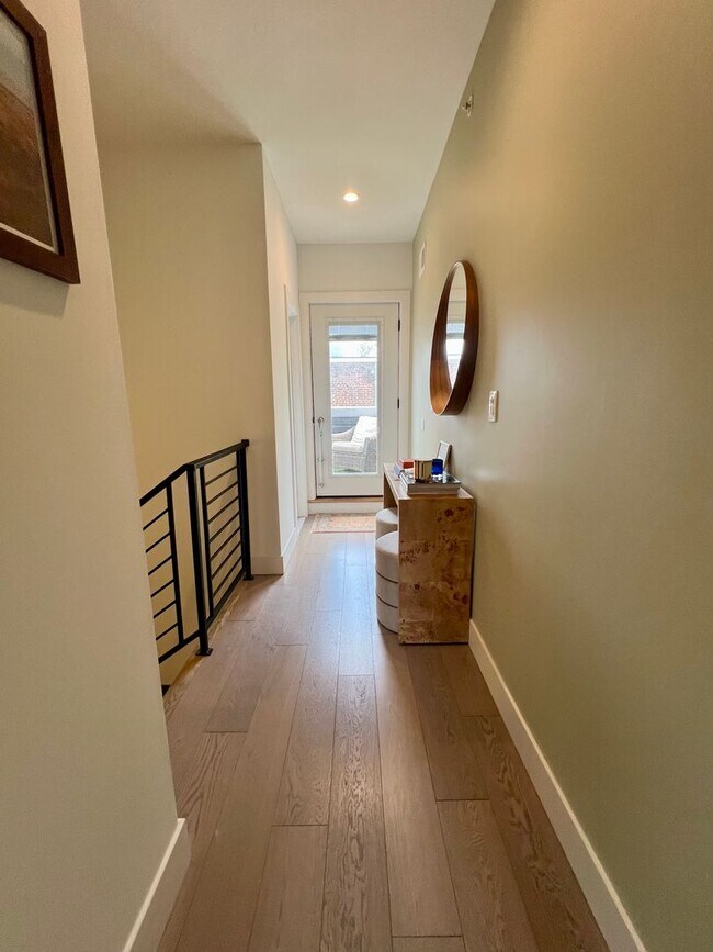 Building Photo - Gorgeous 3-Bedroom (or 2BR + Office) Townhome in the Heart of Northern Liberties! Available July ...