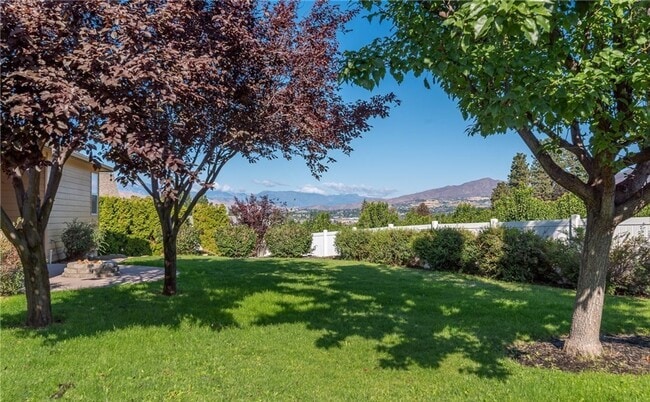 Building Photo - Gorgeous 4 bed, 3 full baths Craftsman Sty...