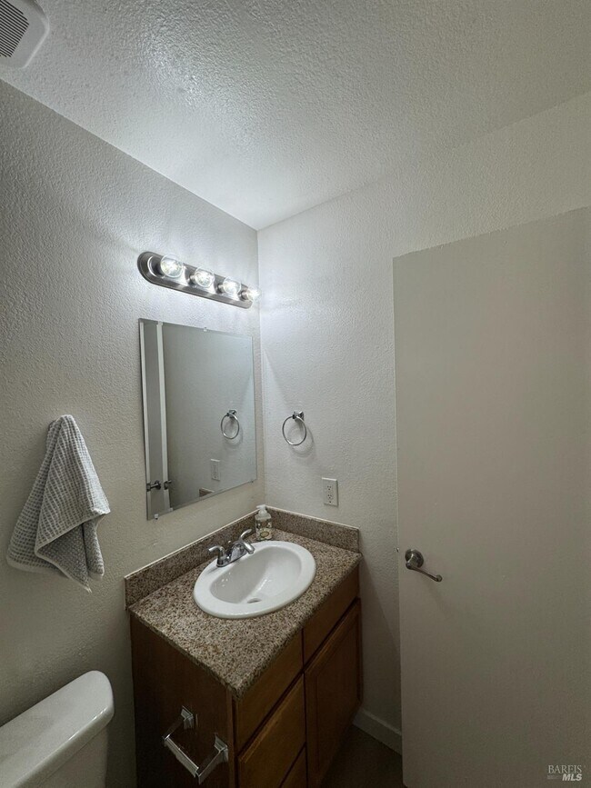 Building Photo - 120 Merrimac Ct
