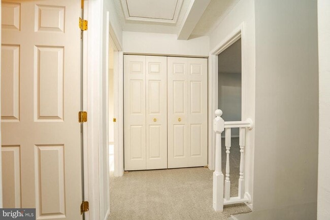 Building Photo - 19 Clipper Ct