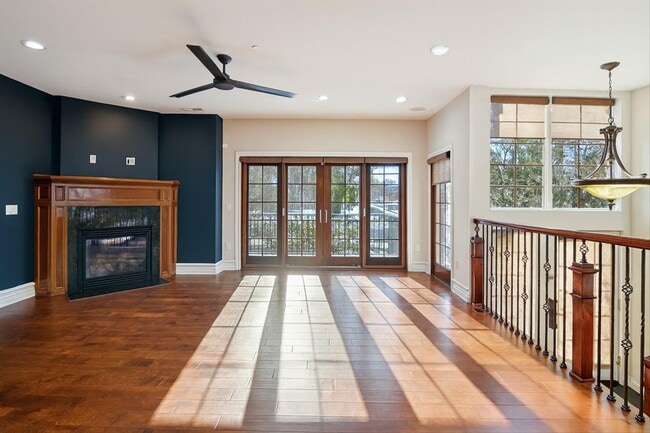 Building Photo - 934 W Huron St