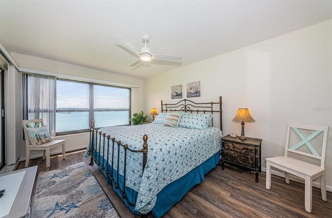 Building Photo - 6291 Bahia Del Mar Cir N