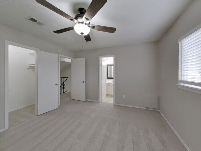 Building Photo - 20143 Dawn Mist Dr