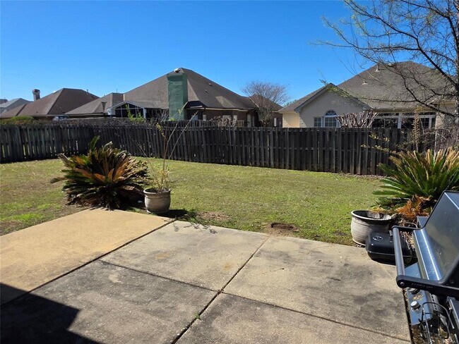 Building Photo - 9400 Bristlecone Dr