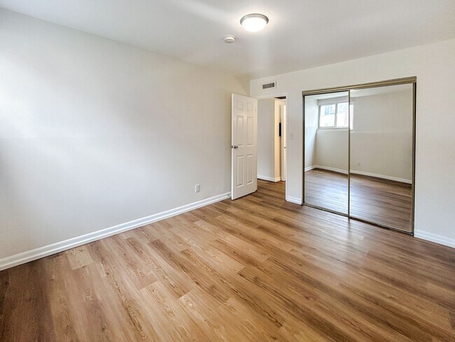 Building Photo - $0 DEPOSIT OPTION!!! CHARMING GARDEN-LEVEL...