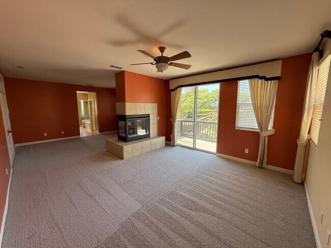 Building Photo - Luxury 5 Bedroom, 4.5 Bath Home in Otay Ra...