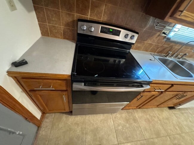 Building Photo - 11508 E 51 St S