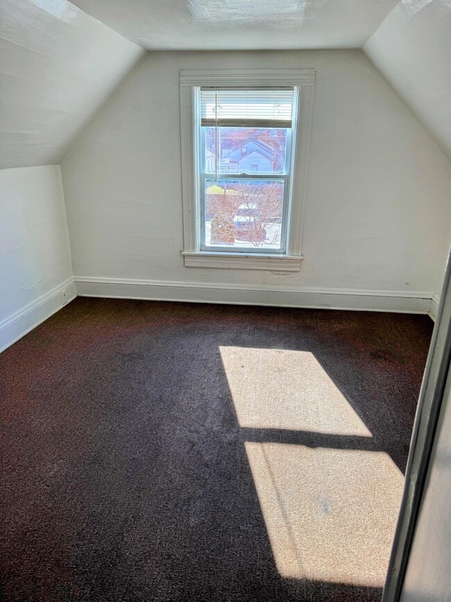 Building Photo - 34 Radio St