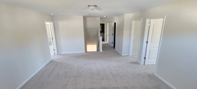 Building Photo - 559 Mitscher Wy