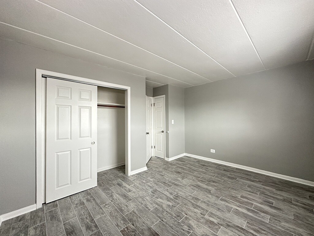 Building Photo - 1408 Carol St