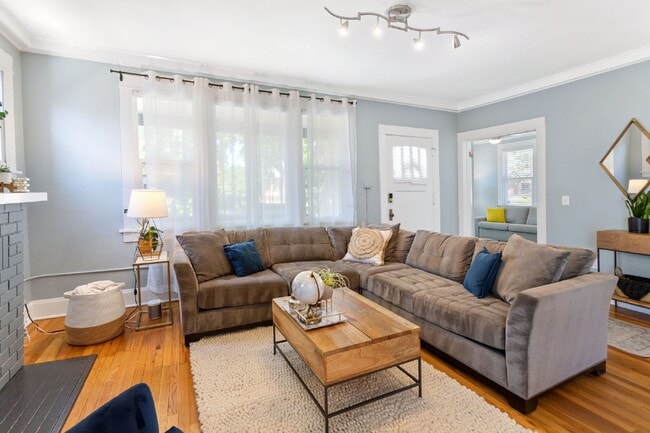 Building Photo - August Availability! Amazing Home Near Slo...